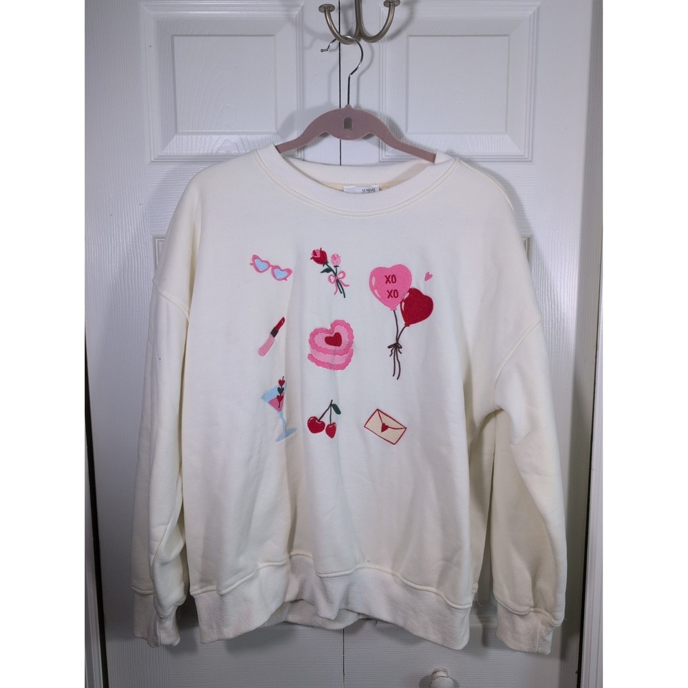 Valentine Hearts Graphic Fleece Crewneck Embroidered Sweatshirt Cream Size L
